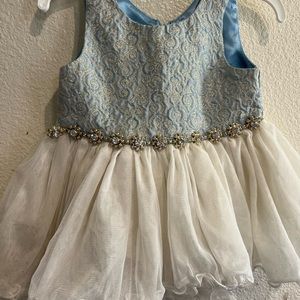 American princess‎ dress